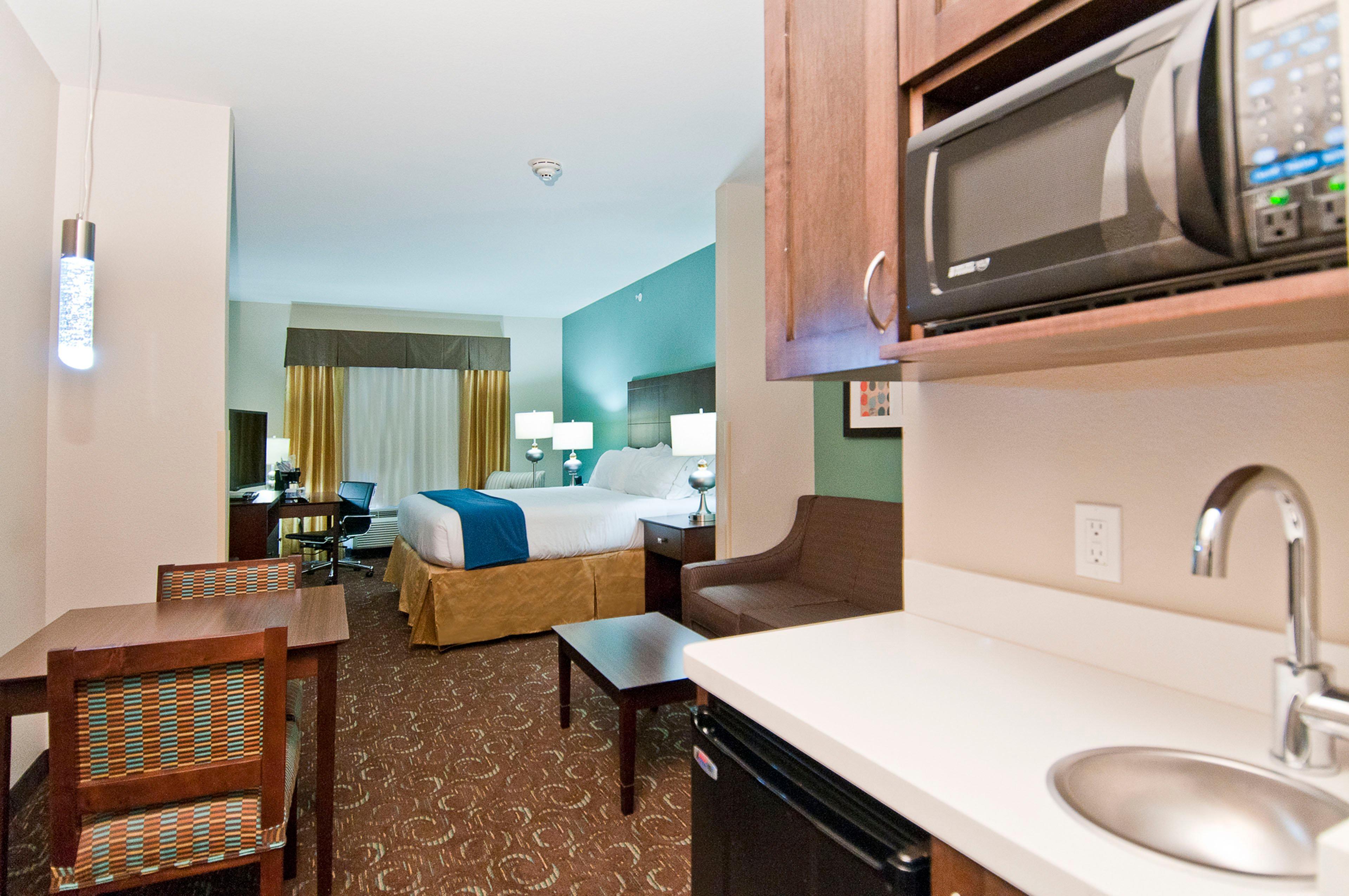 Holiday Inn Express & Suites San Antonio Frost Bank Center By Ihg Kültér fotó
