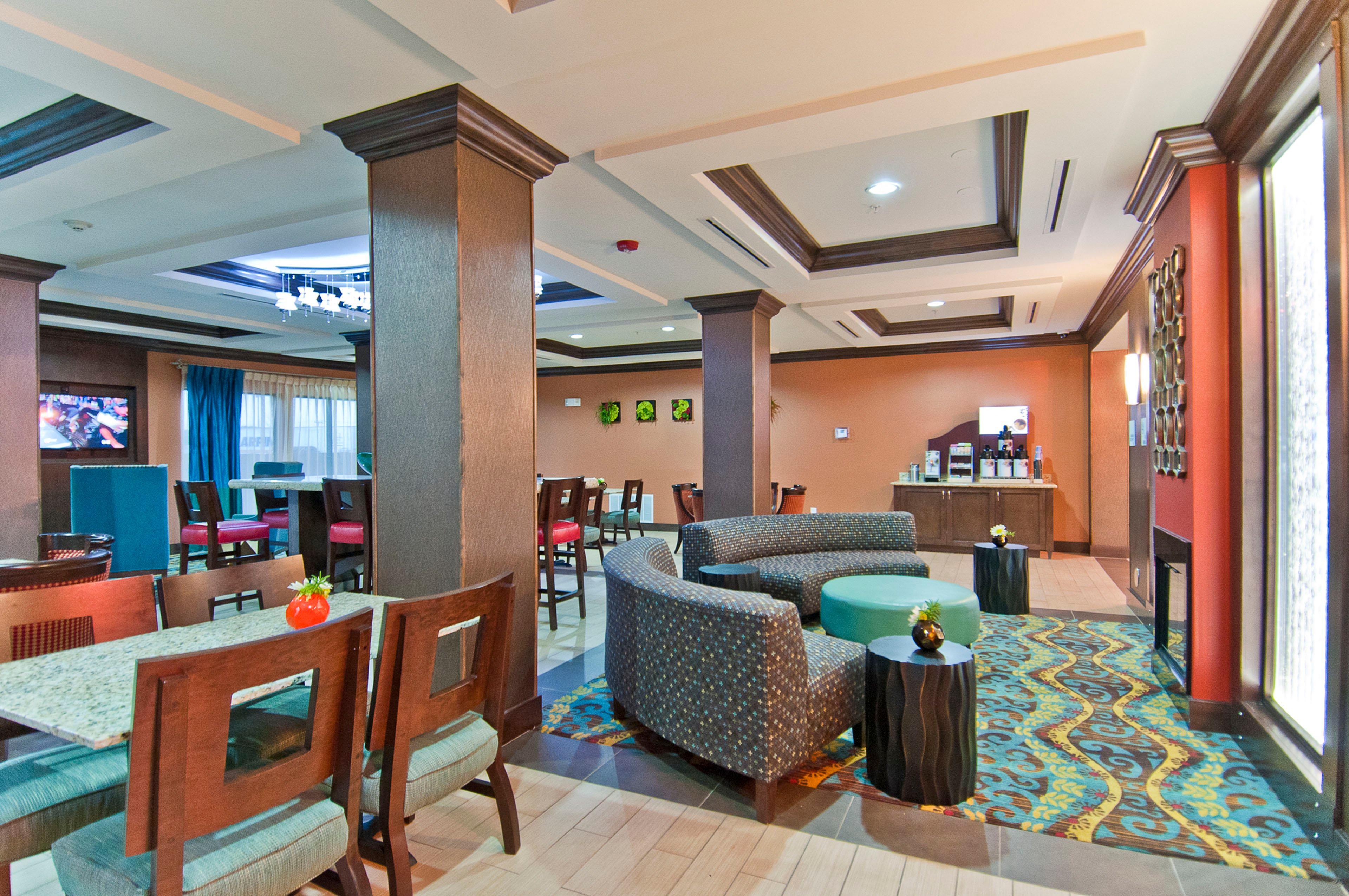Holiday Inn Express & Suites San Antonio Frost Bank Center By Ihg Kültér fotó