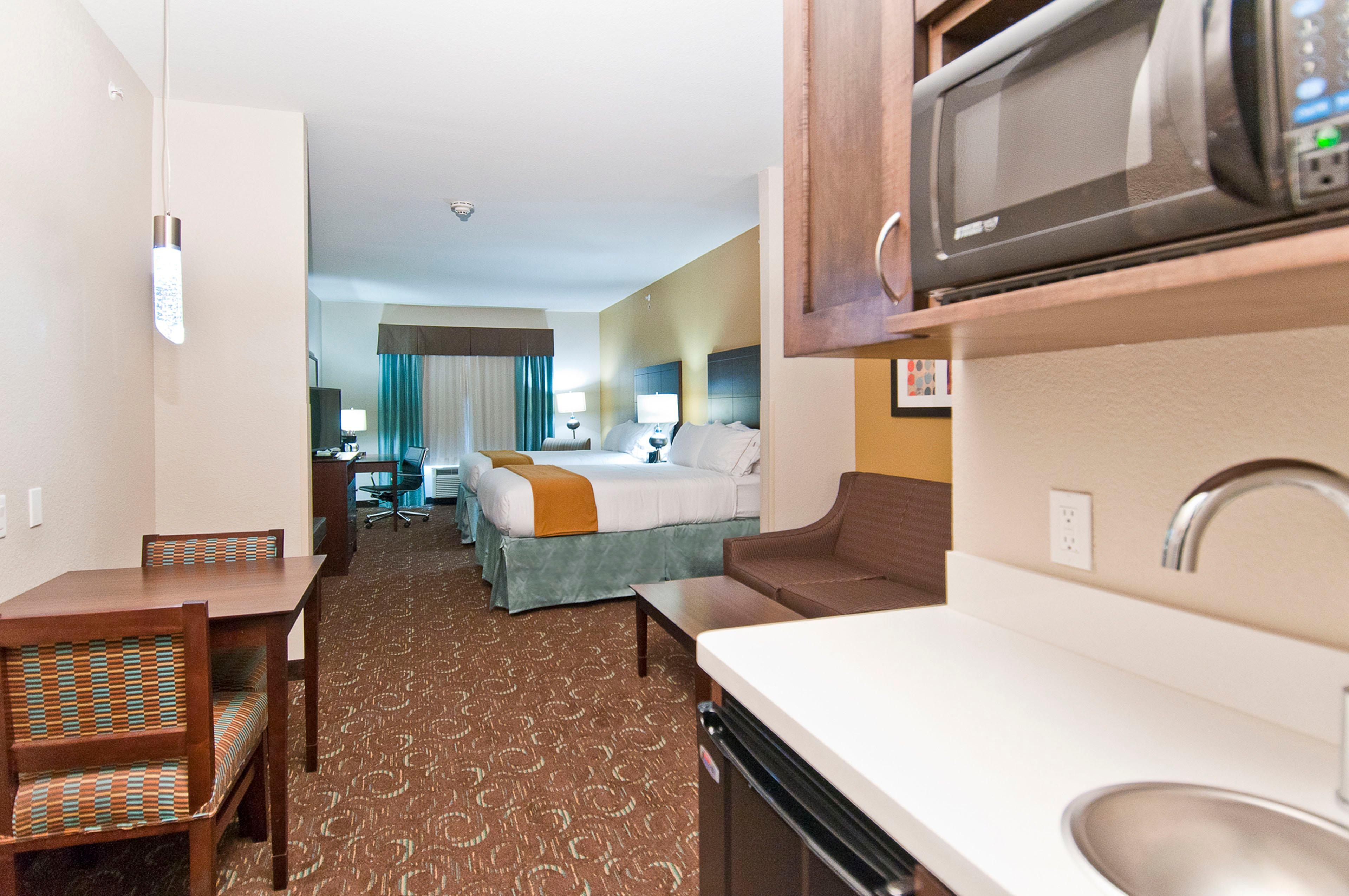 Holiday Inn Express & Suites San Antonio Frost Bank Center By Ihg Kültér fotó